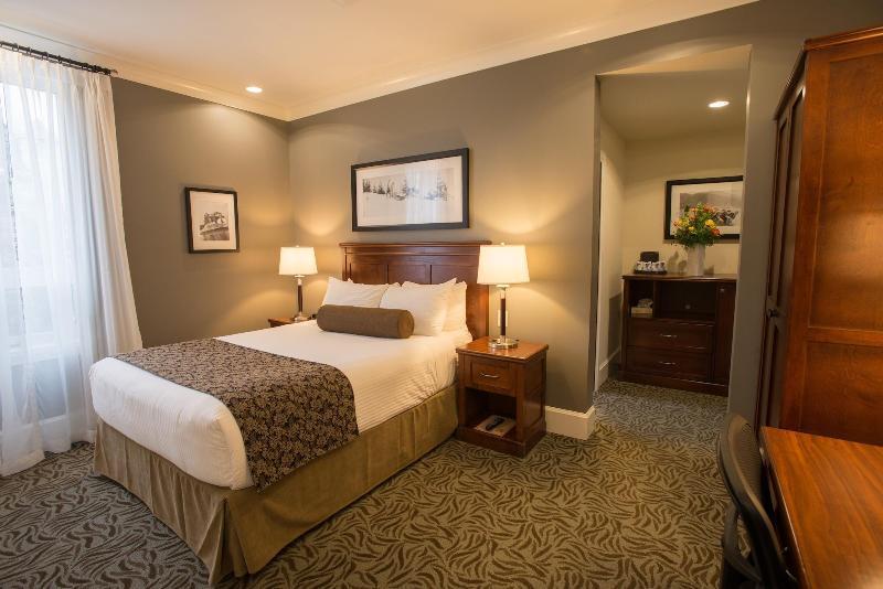 Hotel Hume & Nelson