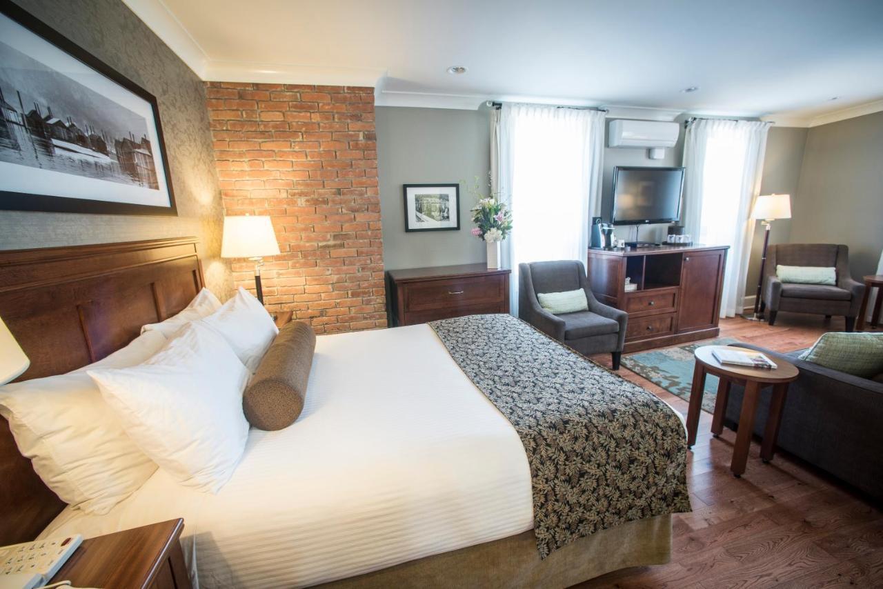 Hume & Hotel