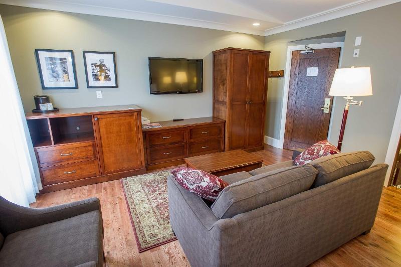 Hotel Hume & 5*